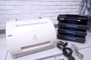 Принтер Canon LBP-1120 и 4 картриджа, A4 10стр/мин