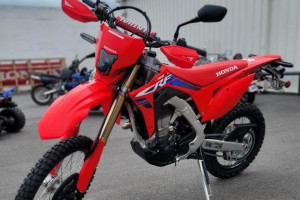 New/Used,Piaggio,Yamaha,Ducati,supersport,sportbike motorcycle ETC