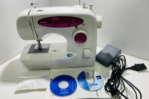 Швейная машина